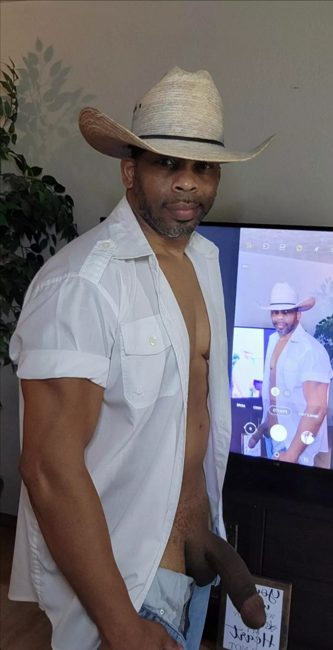 Wanna co-star with me? (M) posted by RepresentativeIll862