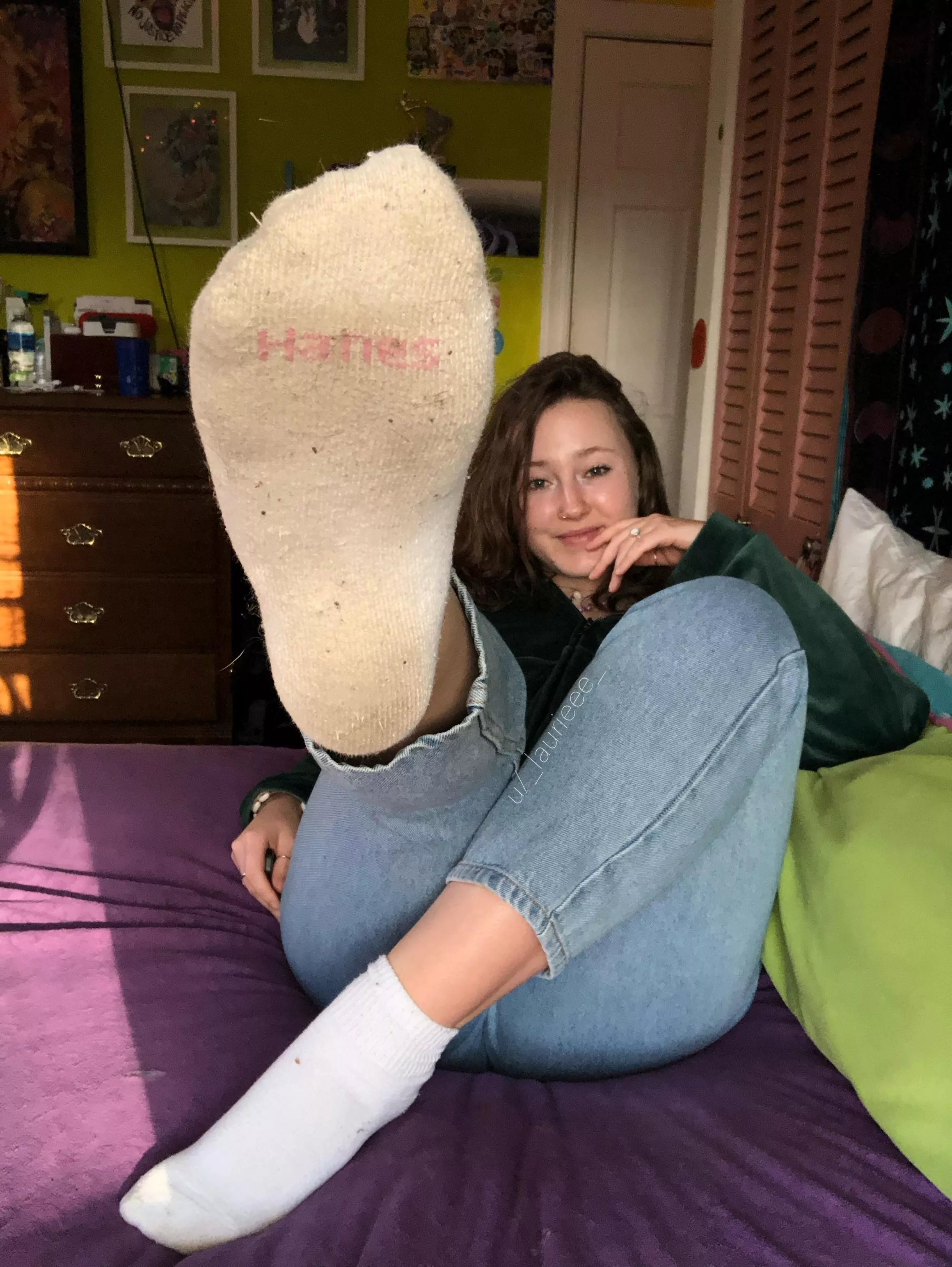 Wearing my Hanes socks for a second day! Whatcha think posted by _laurieee_