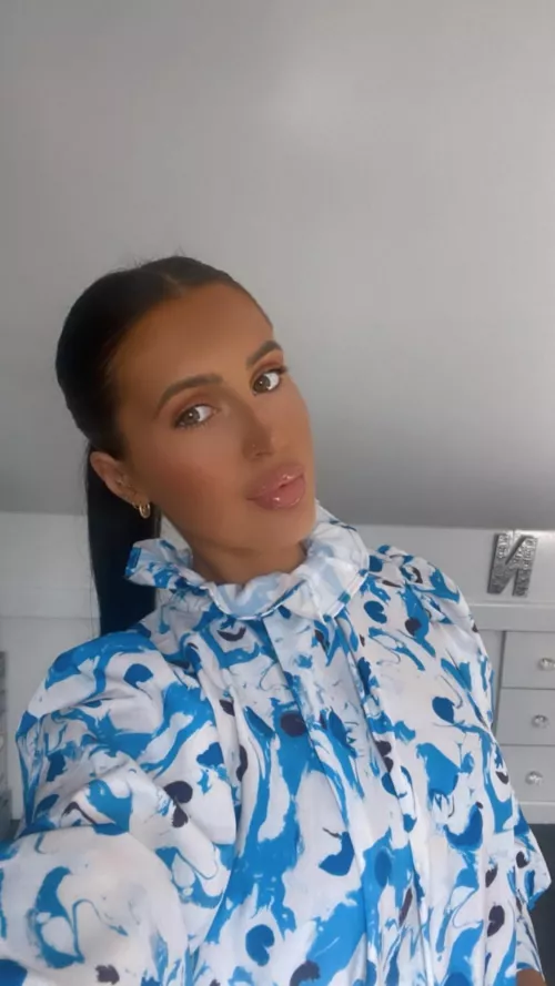 Would this be classified as classy ? by Amazingbloop