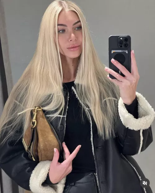 Would u still? by Pure_Jacket34