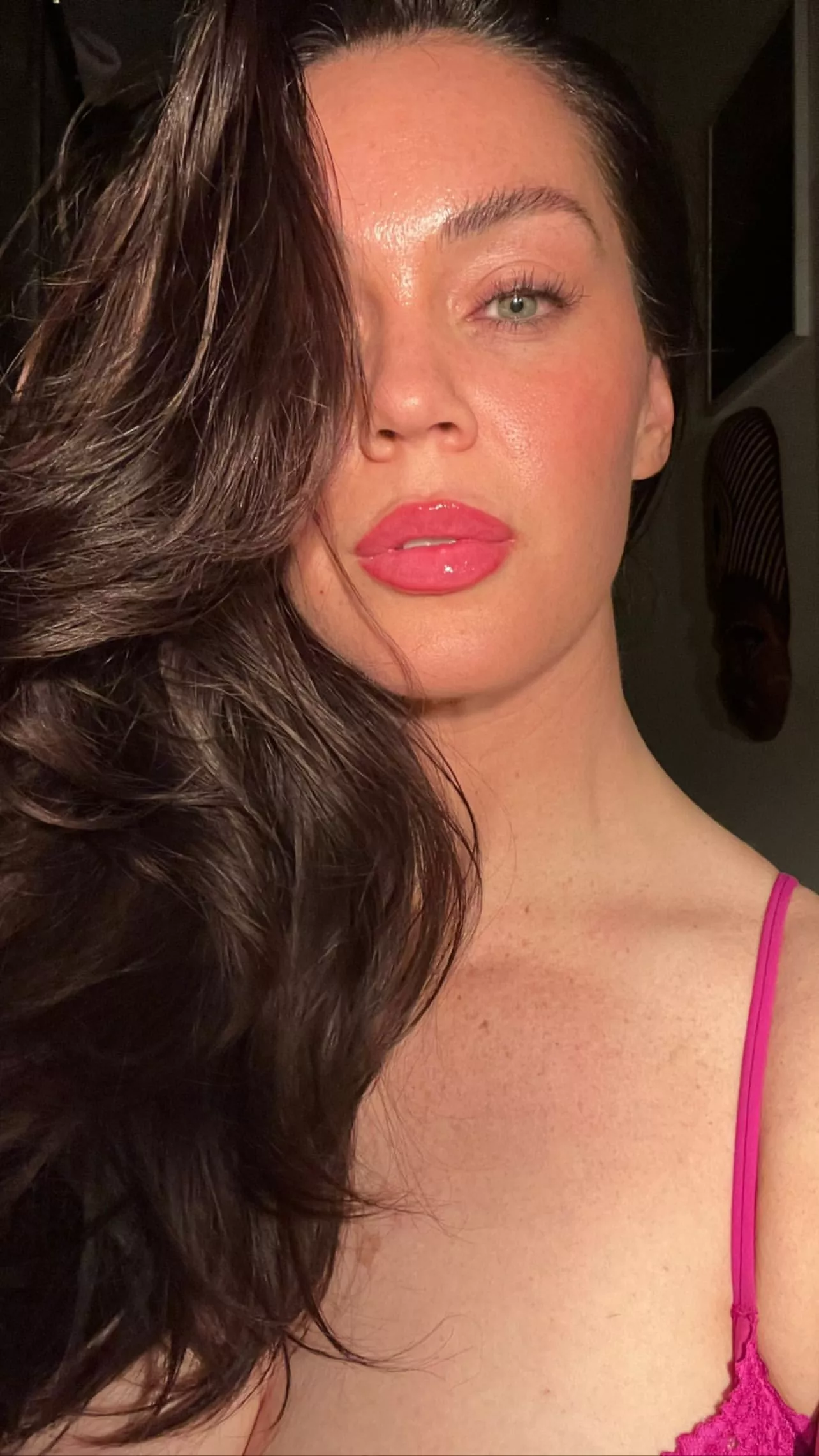 wow💋 posted by 1intact1