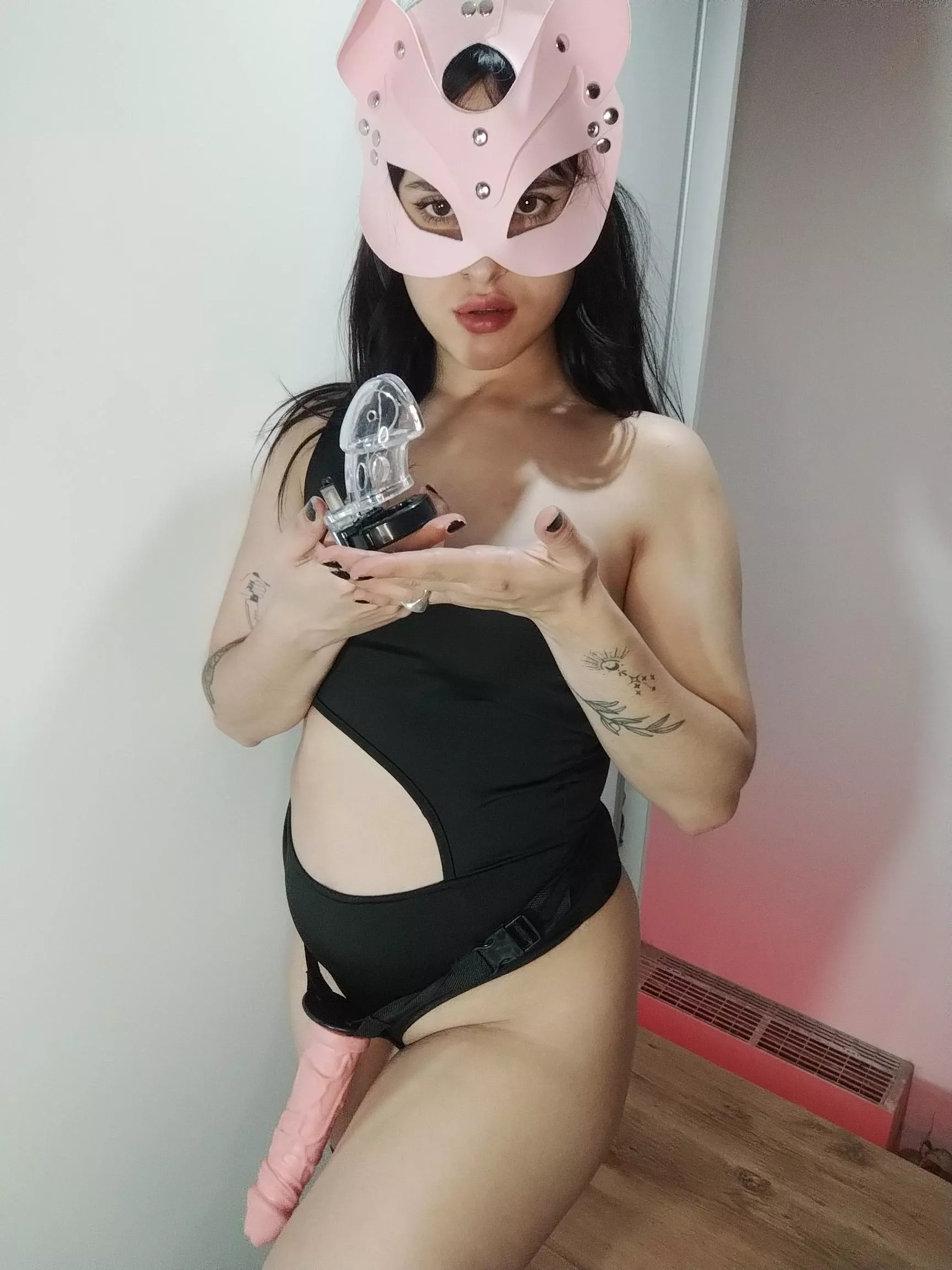 Your penis is mine and I will put it in chastity so you can't use it on anyone else. posted by diosagriega_22