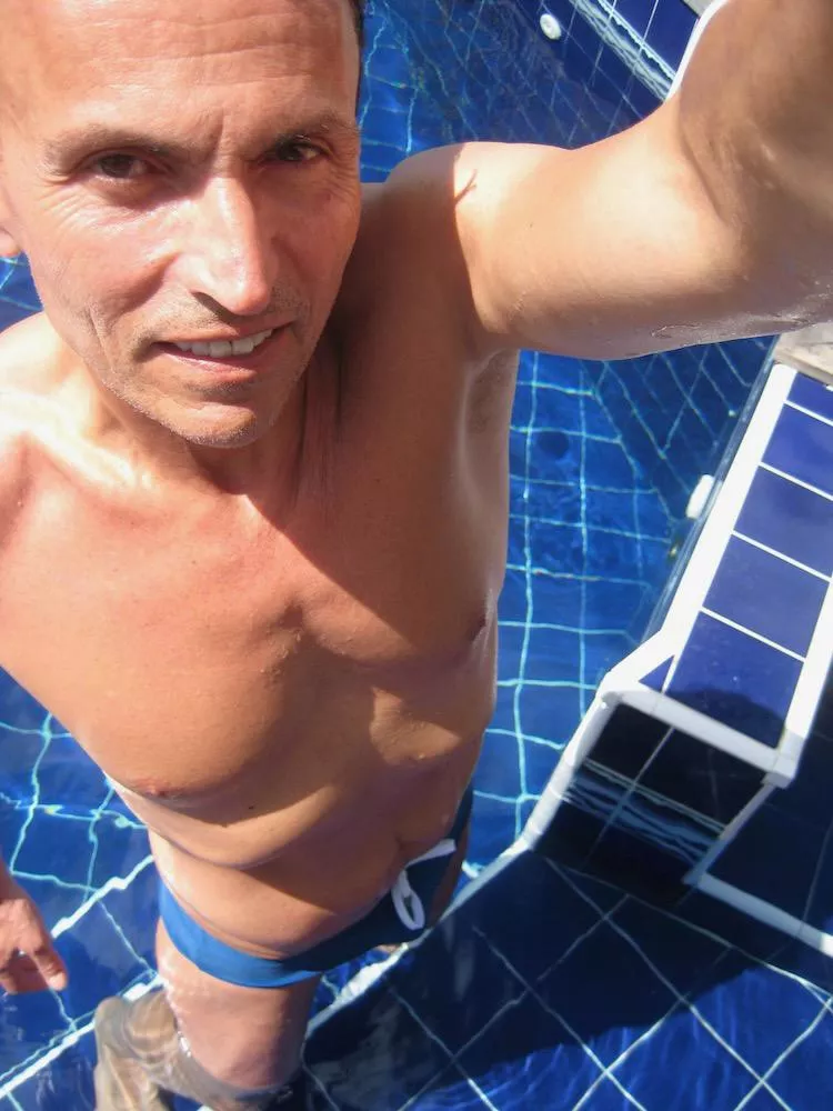 (60) Pool play? posted by LucasYYZ