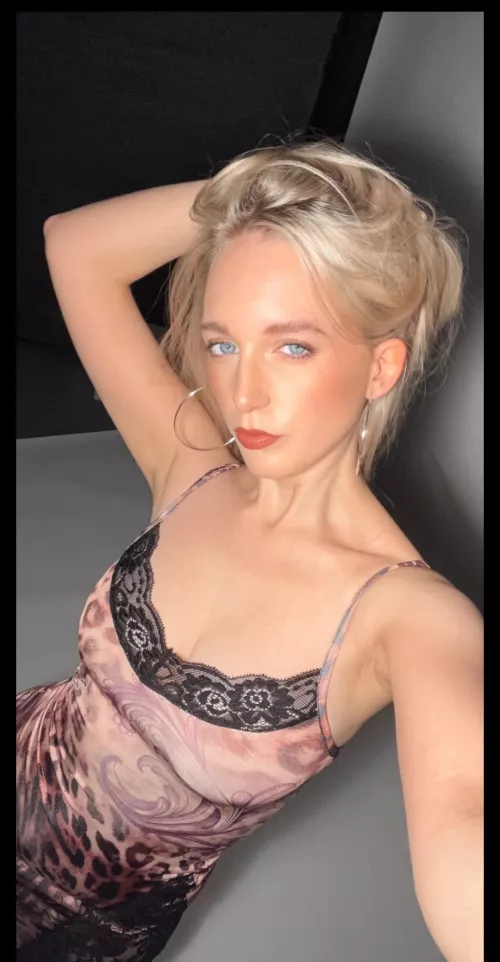 Amy is fabulous by c_bell_simple