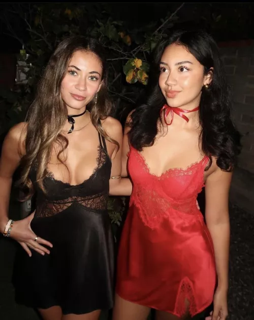 Black or red? by LetReal1805