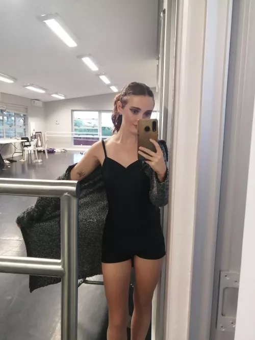 Capturing allure in a mirror, winks and smiles! F18 by kissesglitter