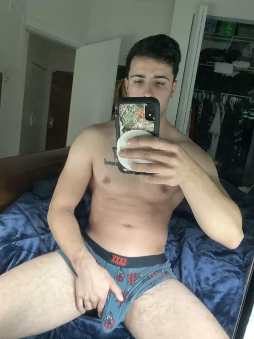 Chilling by Italiangod7