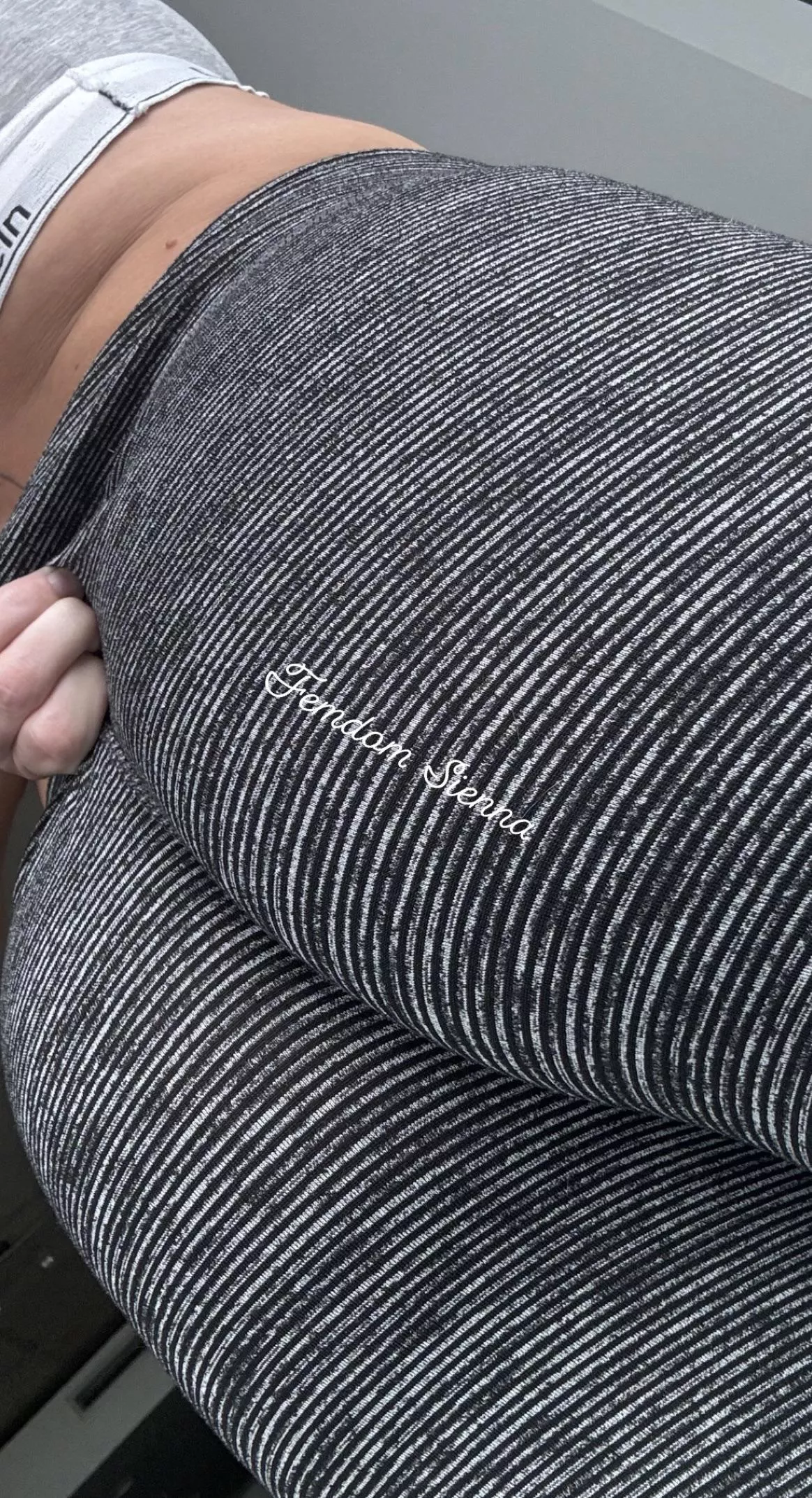 Deep wedgie in my workout leggings posted by FemdomSienna