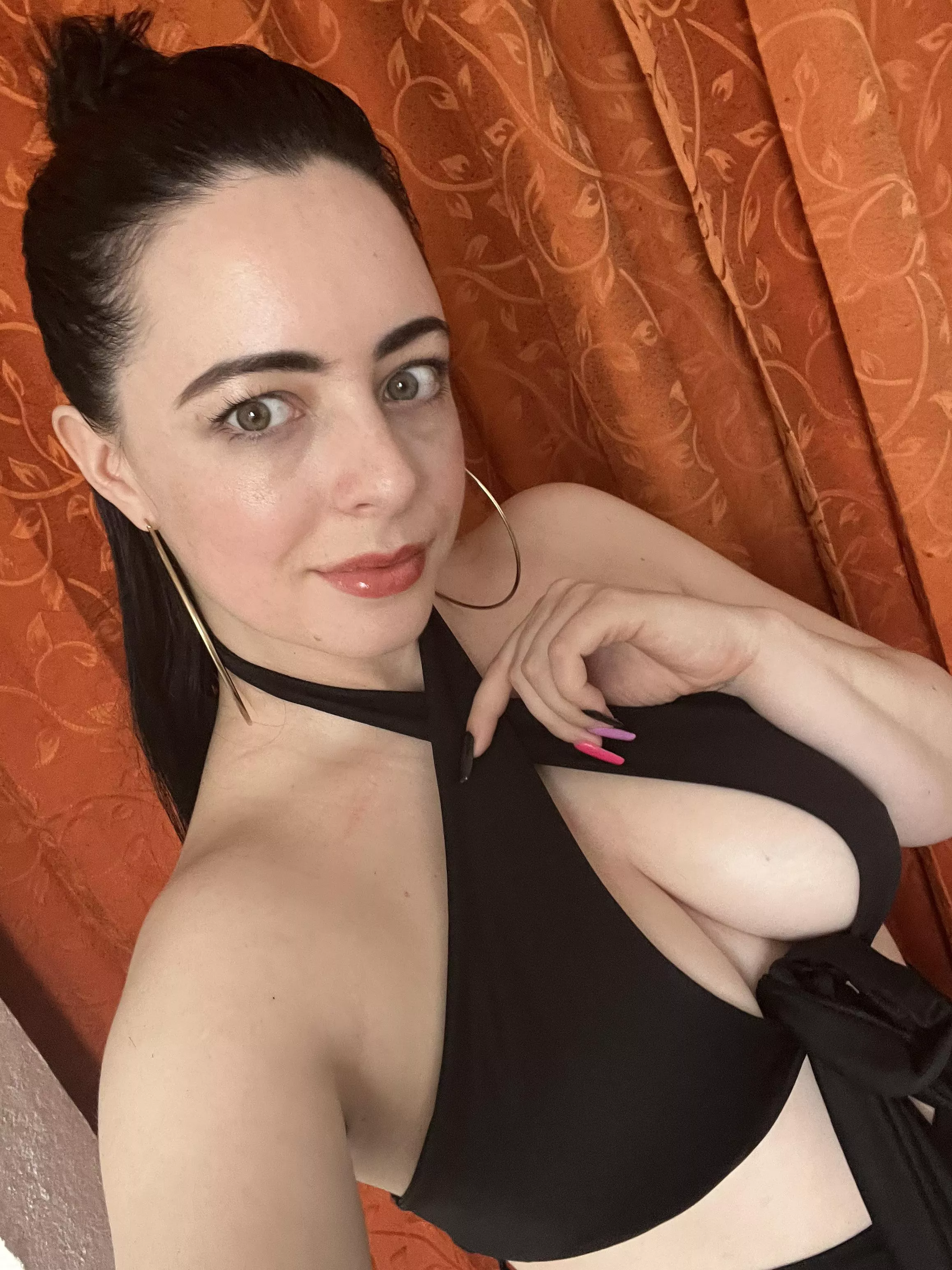 Definitely can't wear a bra with this! posted by luisathorne