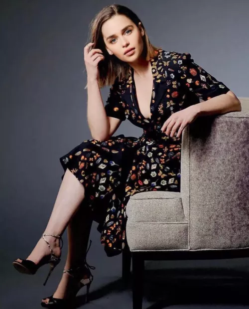 Emilia Clarke by AlestaMinami