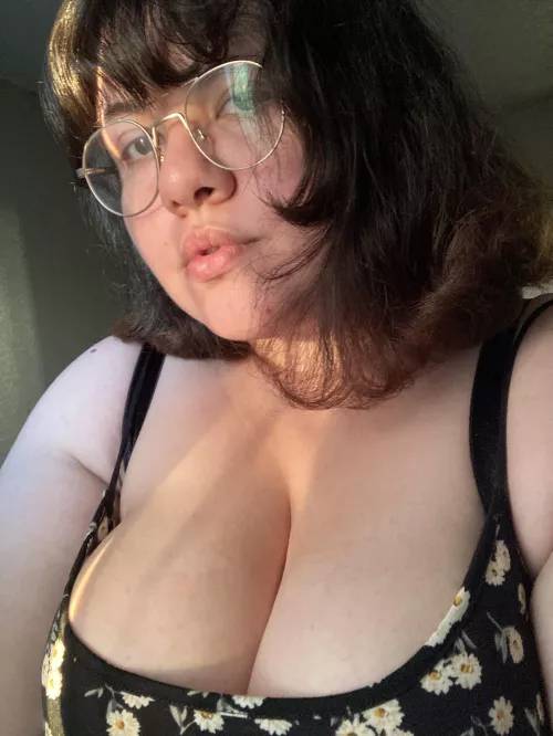 Happy Friday 🥰 by JuneJove