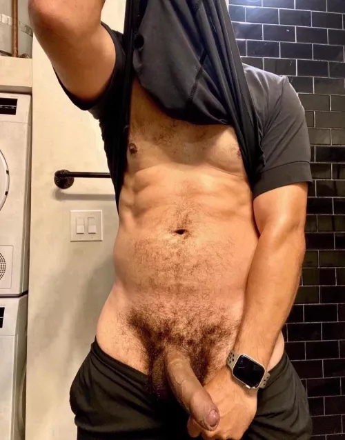 Having a hard time taking my shirt off, cum help. by mrnutinyomouth