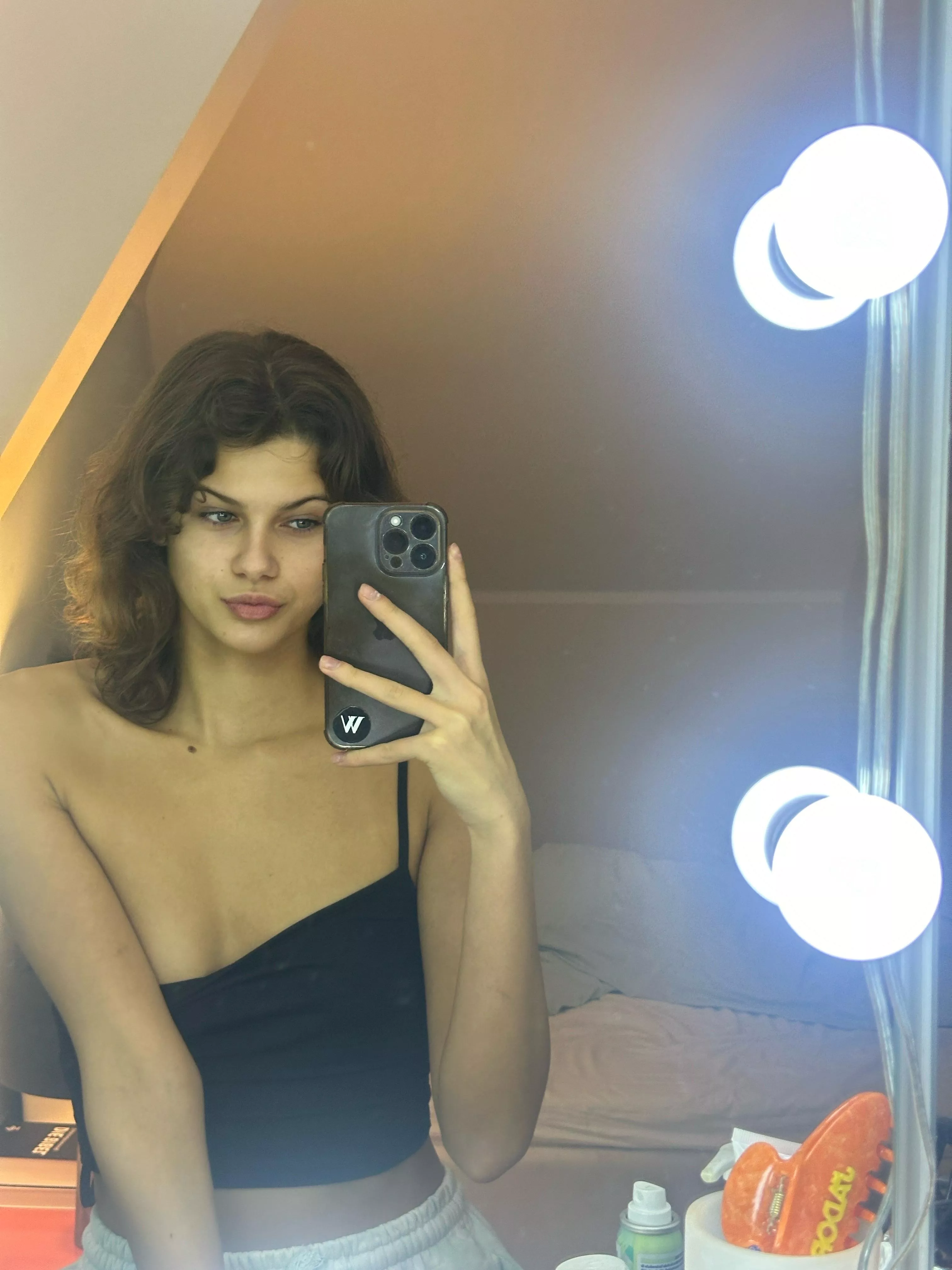 If you’re not shy, tell me your dick size and I’ll tell you if I’d suck it or not posted by Ashley1655