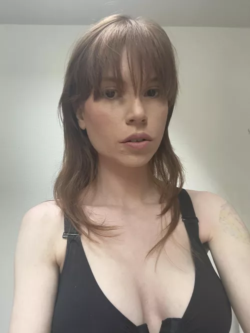 im committed to the bangs, and so are the twins by pepperheartsu