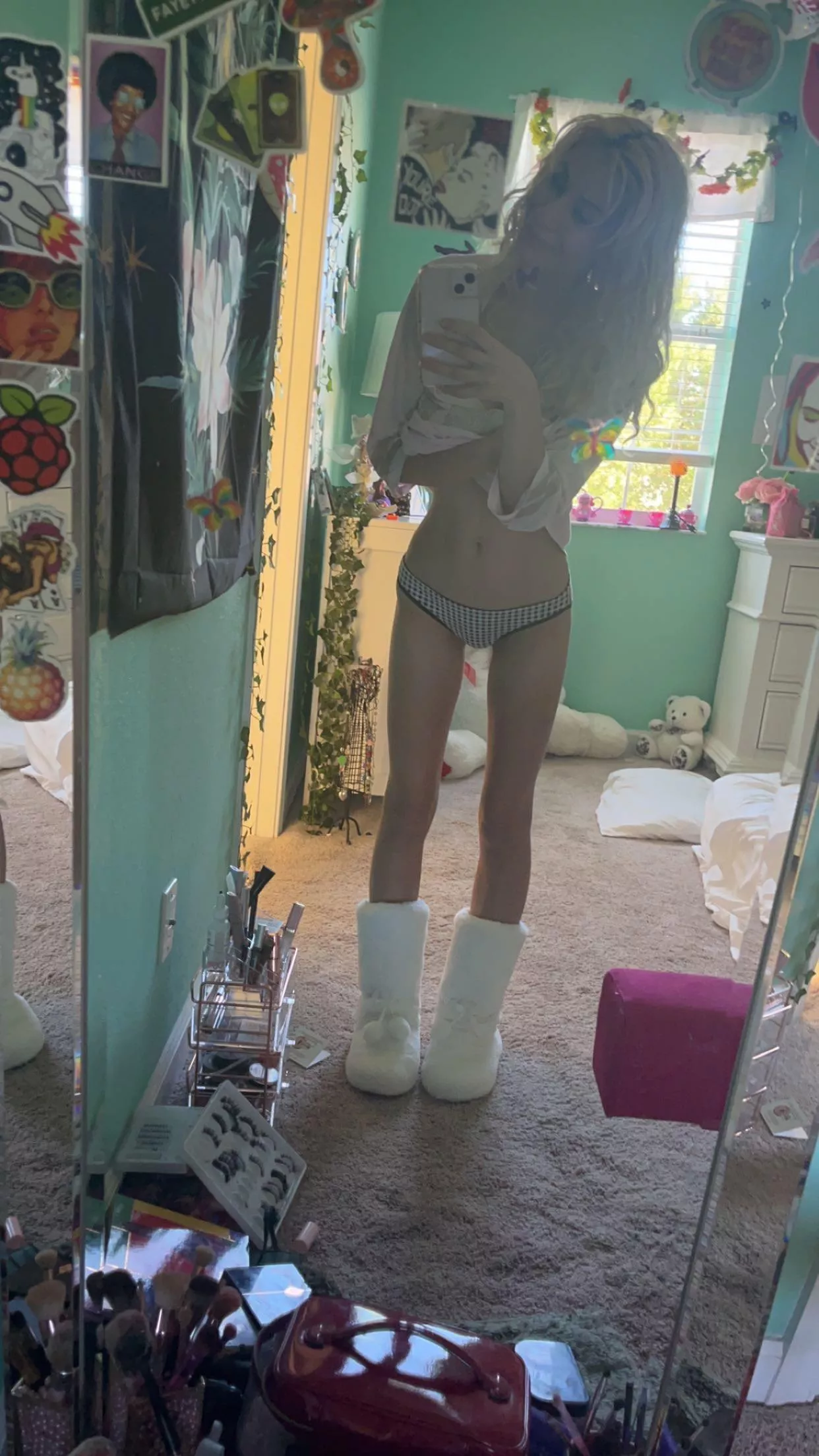 Just rolled out of bed type of selfie :) posted by Sensitive-Athlete412