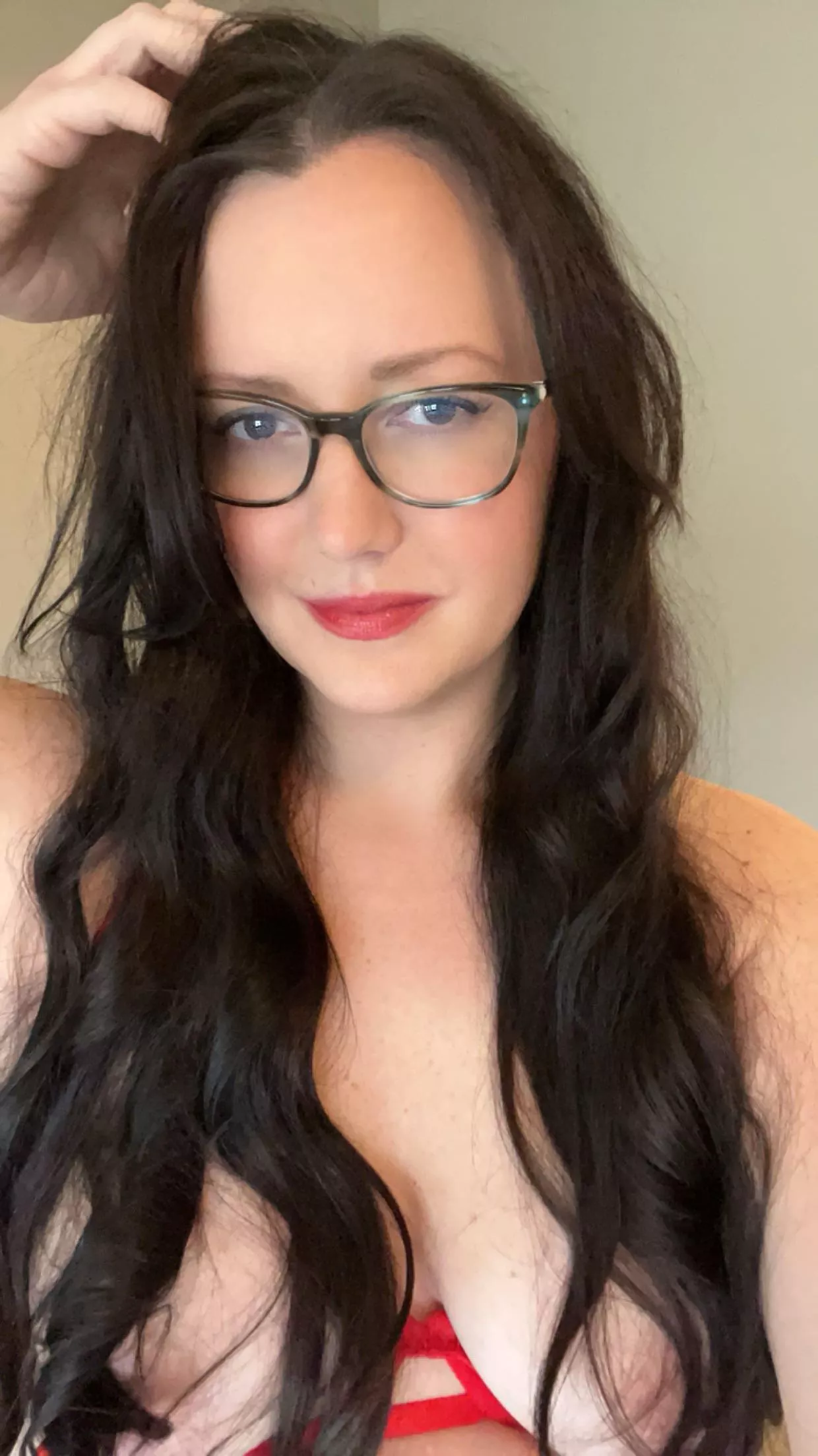 Just your neighborhood MILF saying Hi posted by Swift_jennis8