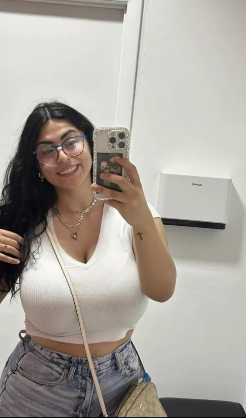 Massive in white by anonymous123456_