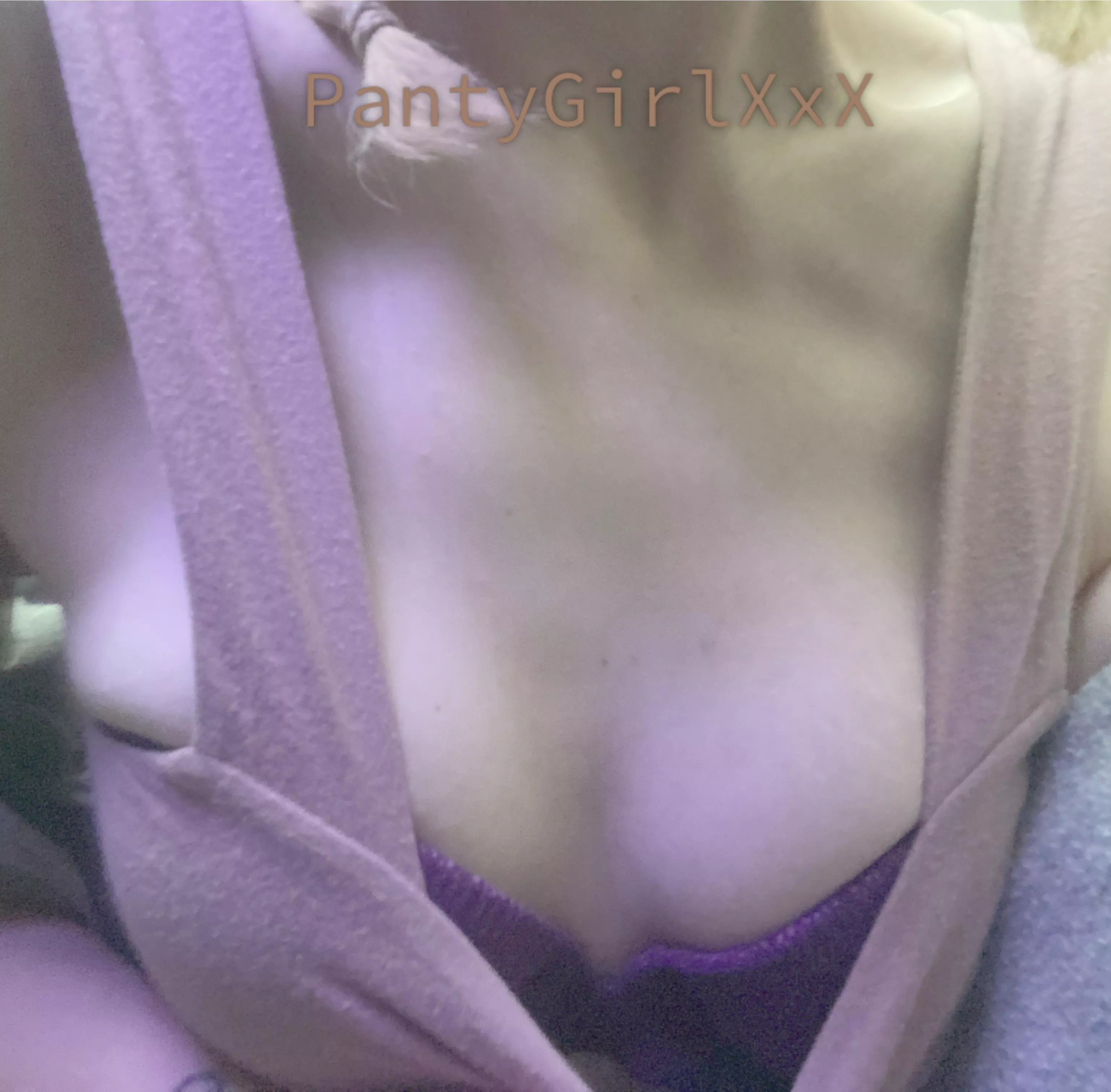 Slim fit Blonde Available now! :) Sexting, cam, dick rate, pics, vids Premade and custom, special requests! [vid] [sext] [rate] [cam] [gfe] [pic] send me a msg! (No chat) posted by PantyGirlXxX