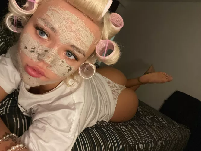 Wanna lick my toes or ass first? [OC] by NauruanGraphic