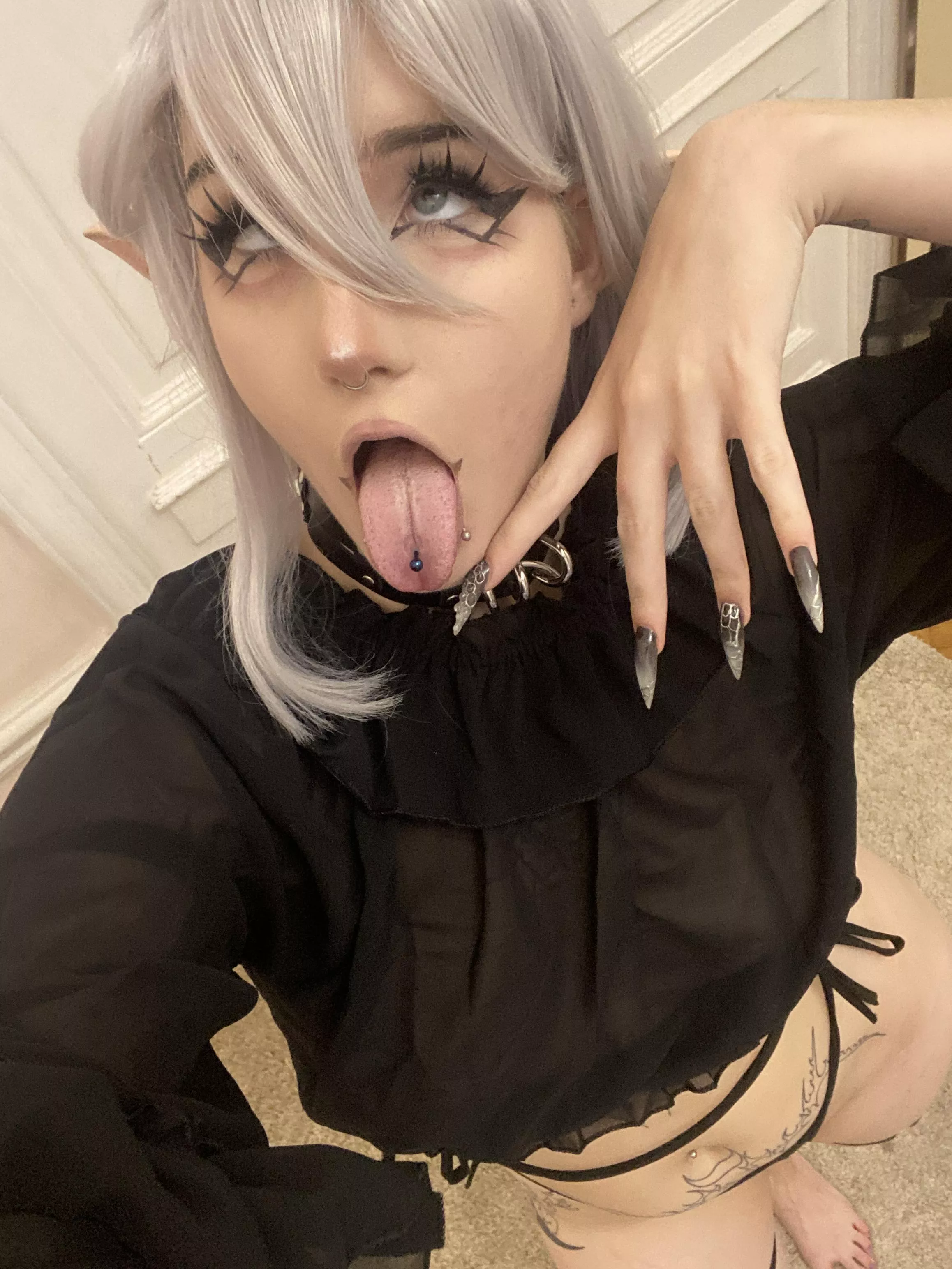 When I'm immersed in ahegao, it's hard for me to stop it posted by MoonlitLoveGlow19