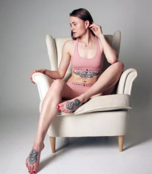 Would you like eat my pussy ?💛💙 by lady_the_falcon