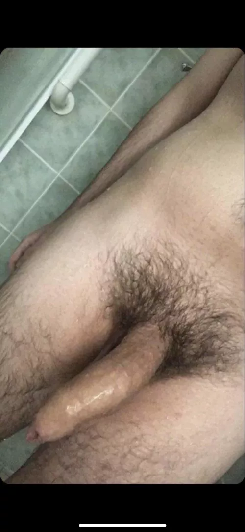 23M guess I’m back on reddit by Bilbao00