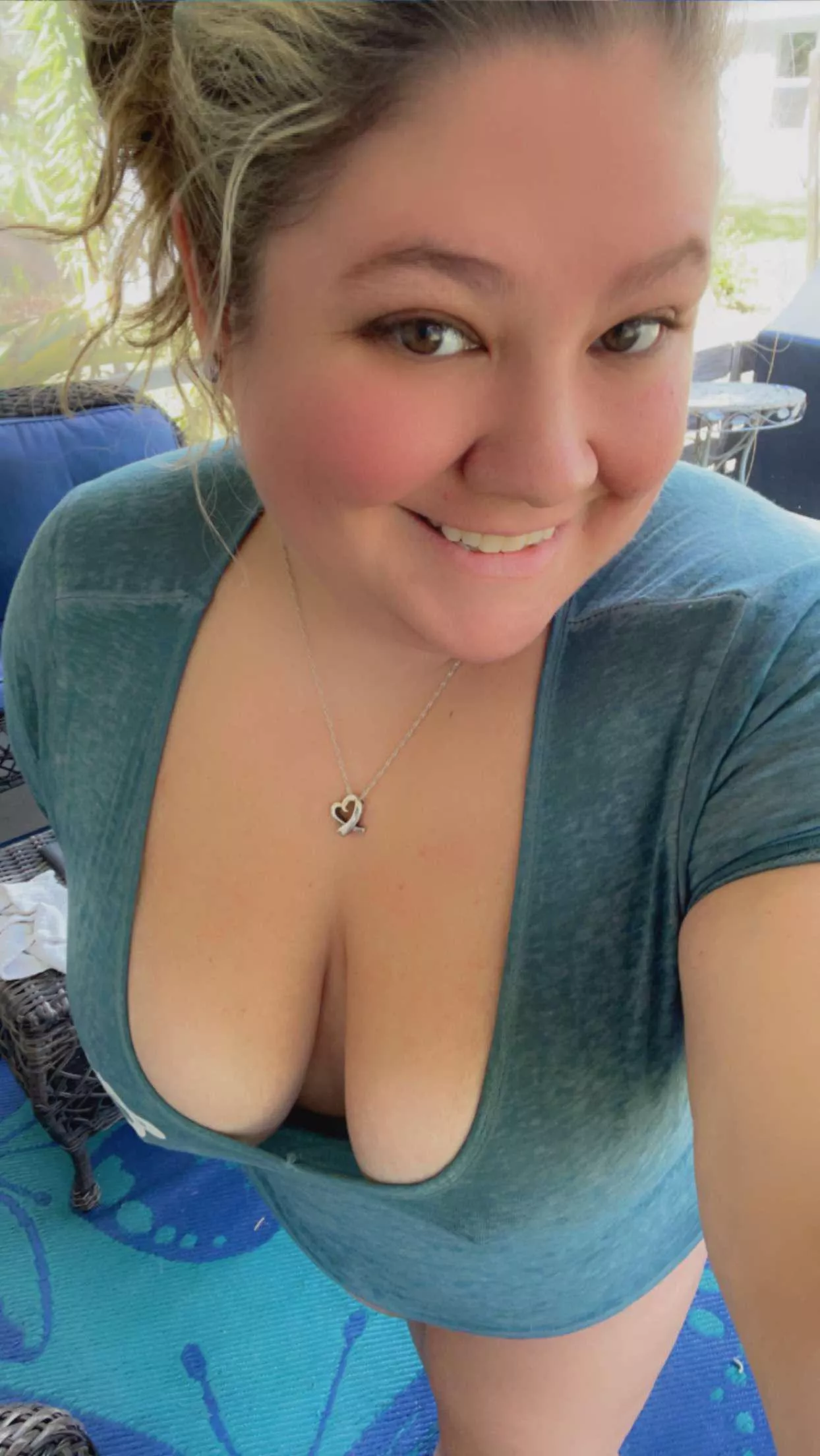 A beautiful day for a selfie 😁 posted by ElizaMelons