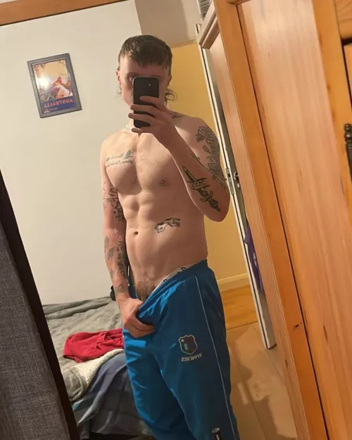 A lightly sweaty after a gym this week by Another-Londoner