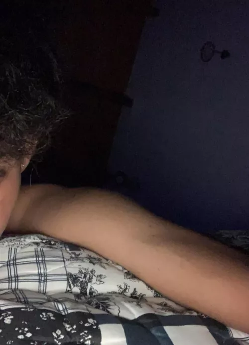 About to cum been edging for 8 hours need a thick bottom live snap call by vryHD