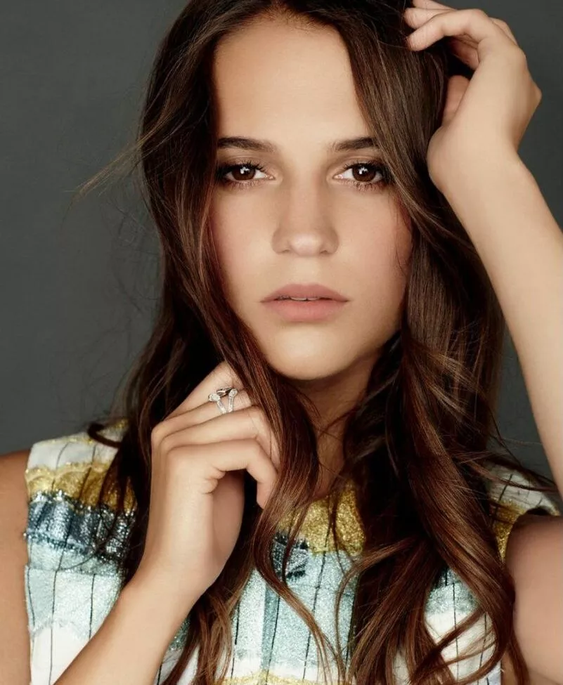 Alicia Vikander posted by RaymondLeggs