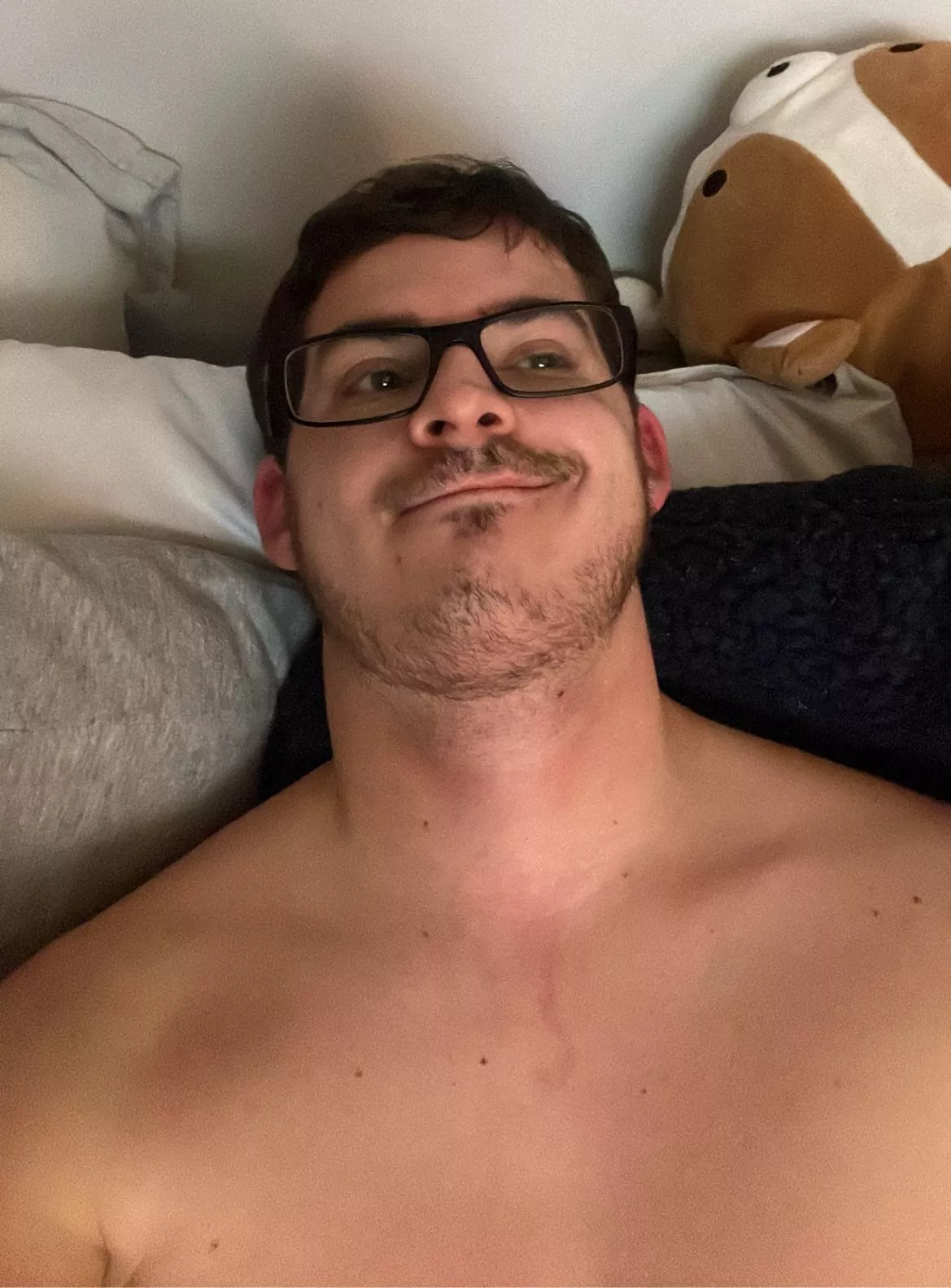 Been lettin the scruff grow out posted by Lalalogan621