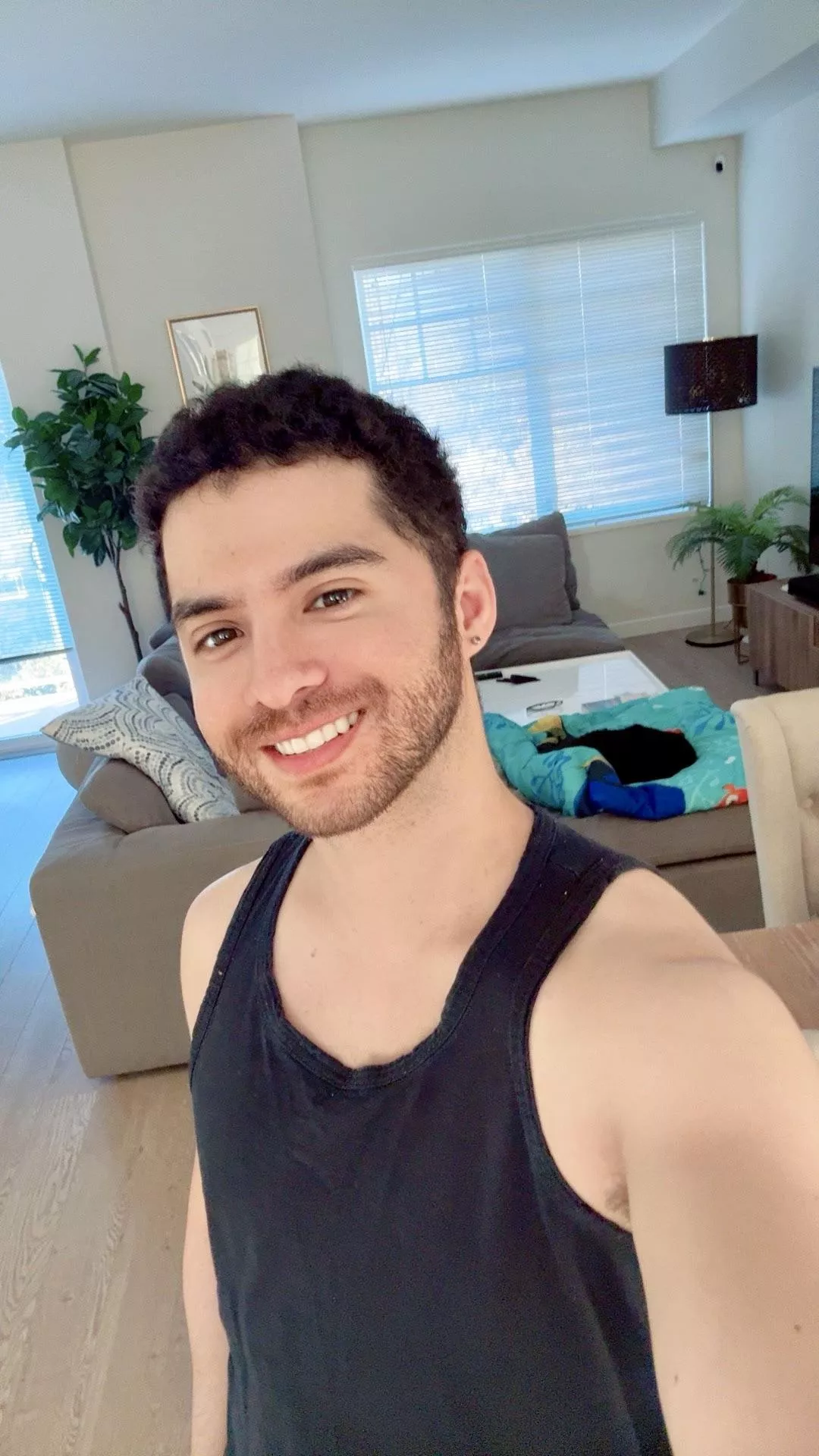 Big smile 😁 to everyone! TGIF 🥳 posted by mccola123