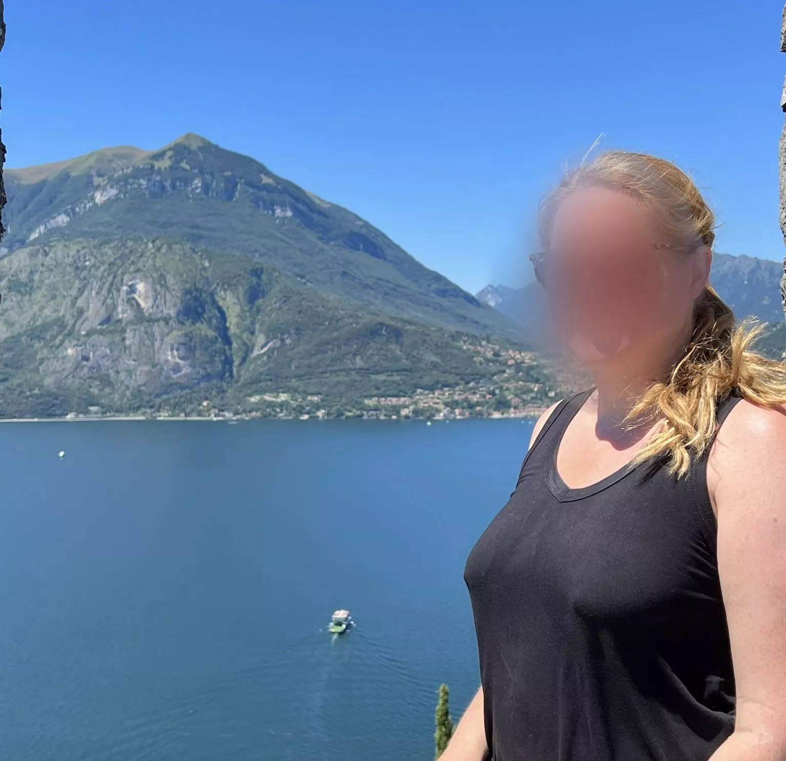 Braless. Which view is better? [F] posted by Bigu2fan1