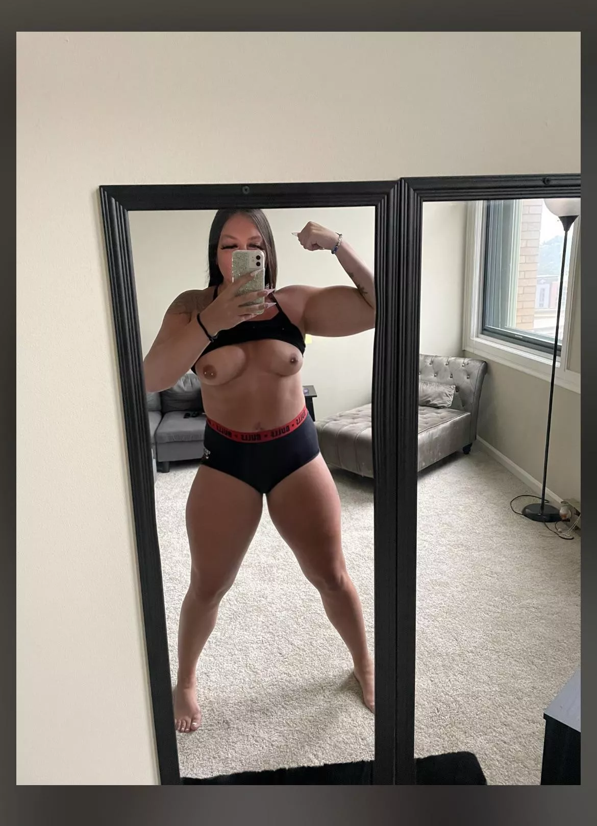 Growing into a muscle mommy (f) posted by MuscularBabe
