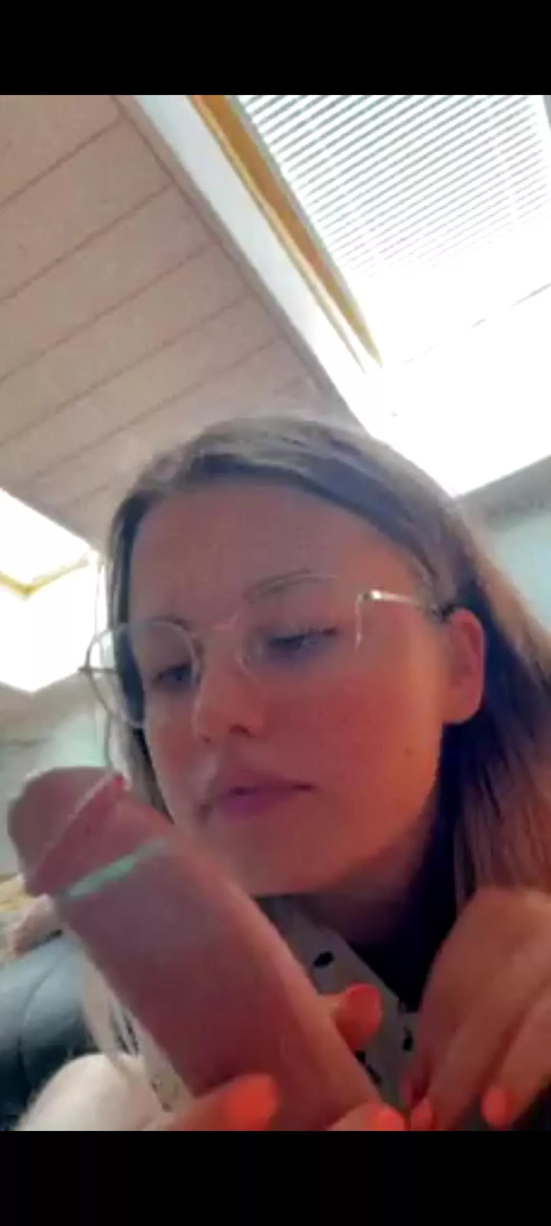 Her name please posted by uglyteethhh