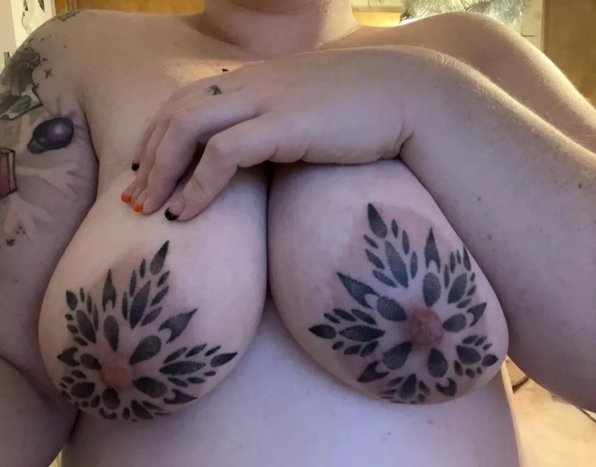 Hey 😘 posted by Thickmint229