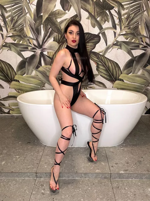 How do you like my heels? by BellaDiablo