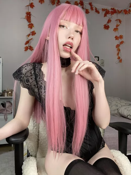 how fuckable do i look by PieWaifu