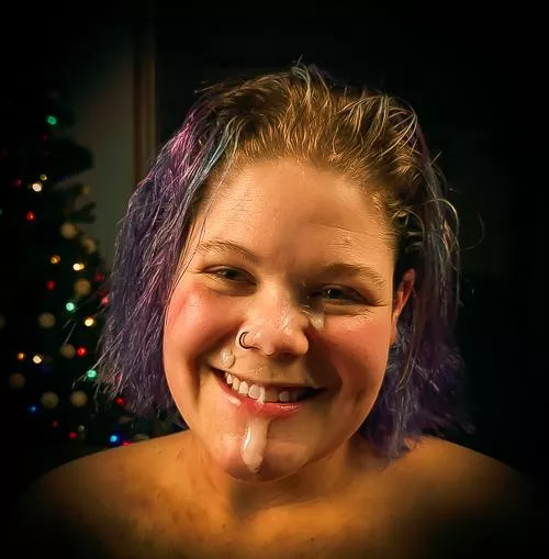 I love getting facials by the Christmas Tree posted by Kindlenark