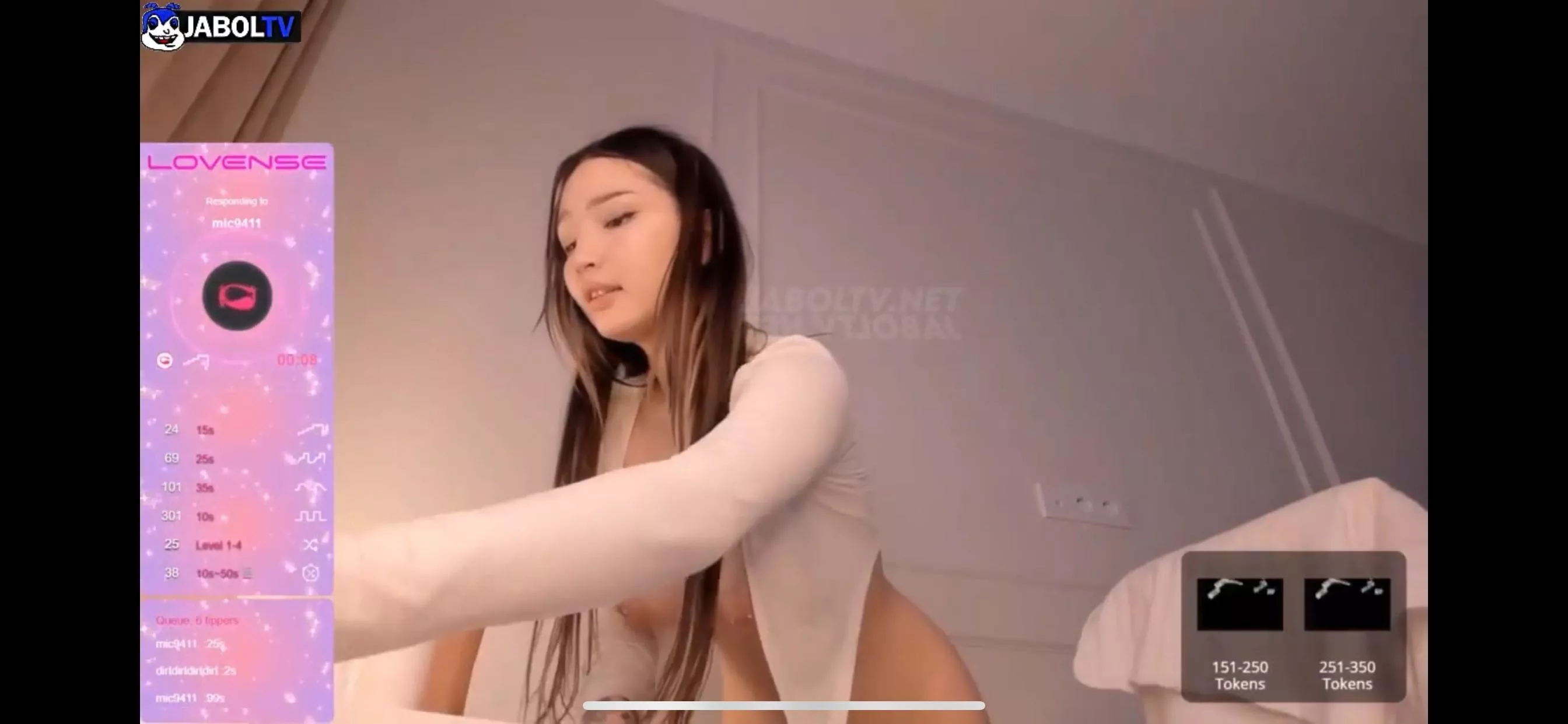 I need to know her name ASAP thanks posted by Downtown_Vanilla877