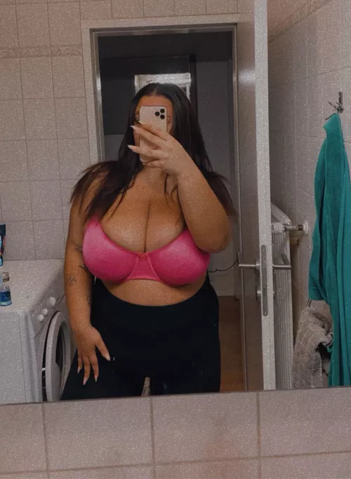 I sent this to a guy I like and he left me on read, maybe one of you likes it?💗 by Financial-Roof-8130