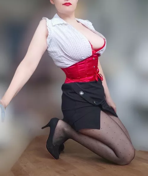 I'm gonna have breakfast in bed and watch movies by BlushedObsession