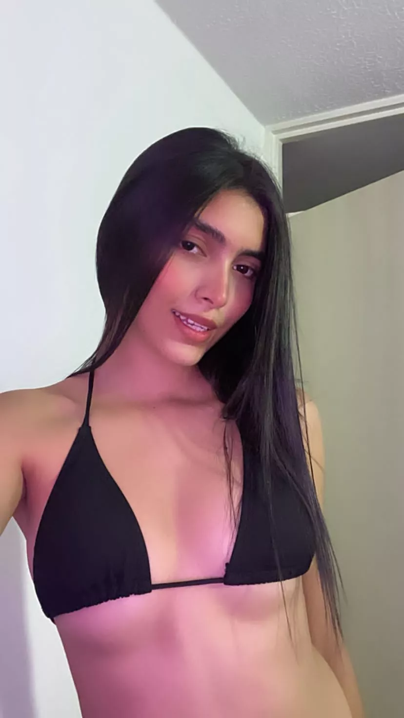 Latina beauty IUTR posted by mrjamessimIn_S