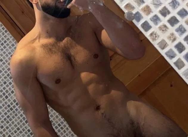 (M) honest rating please posted by Accurate_Being1407