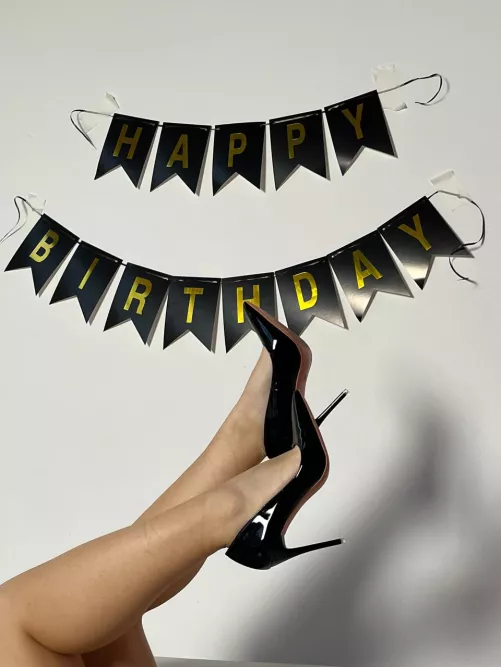 My tall heels will drive you crazy by Alice_Natty