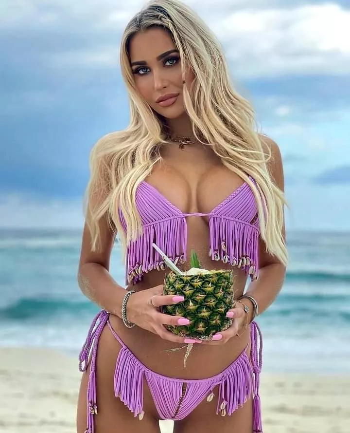 Pineapple drink posted by Chaturbater1