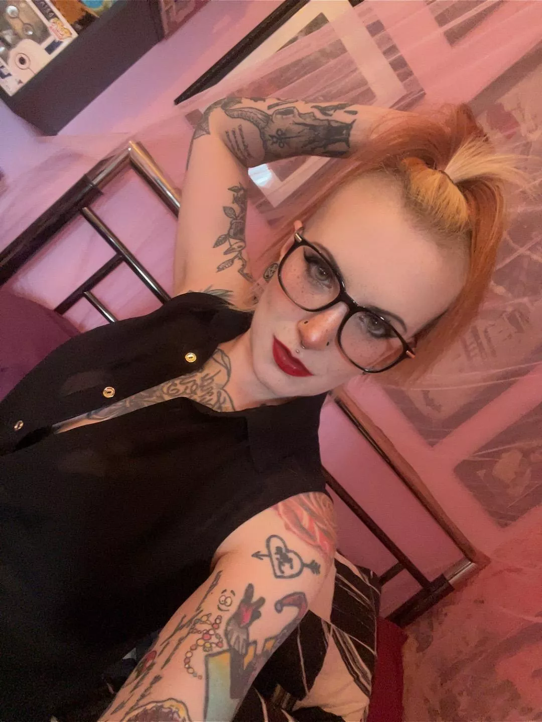 Ready for a long, hard day in the office posted by InfinityWhore0