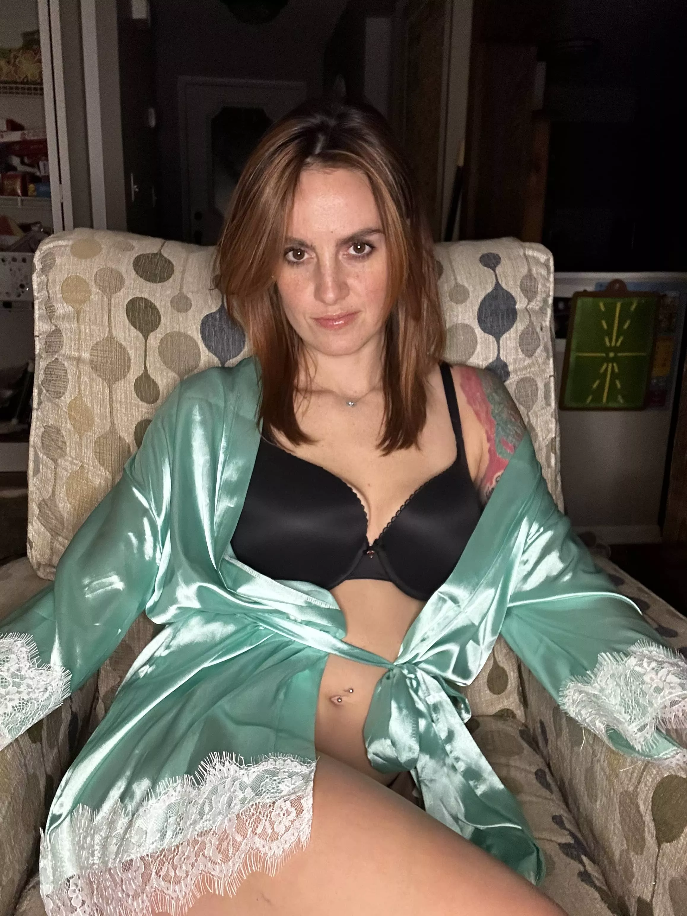 Slutty MILFs wants some fun posted by Tay-Rae773