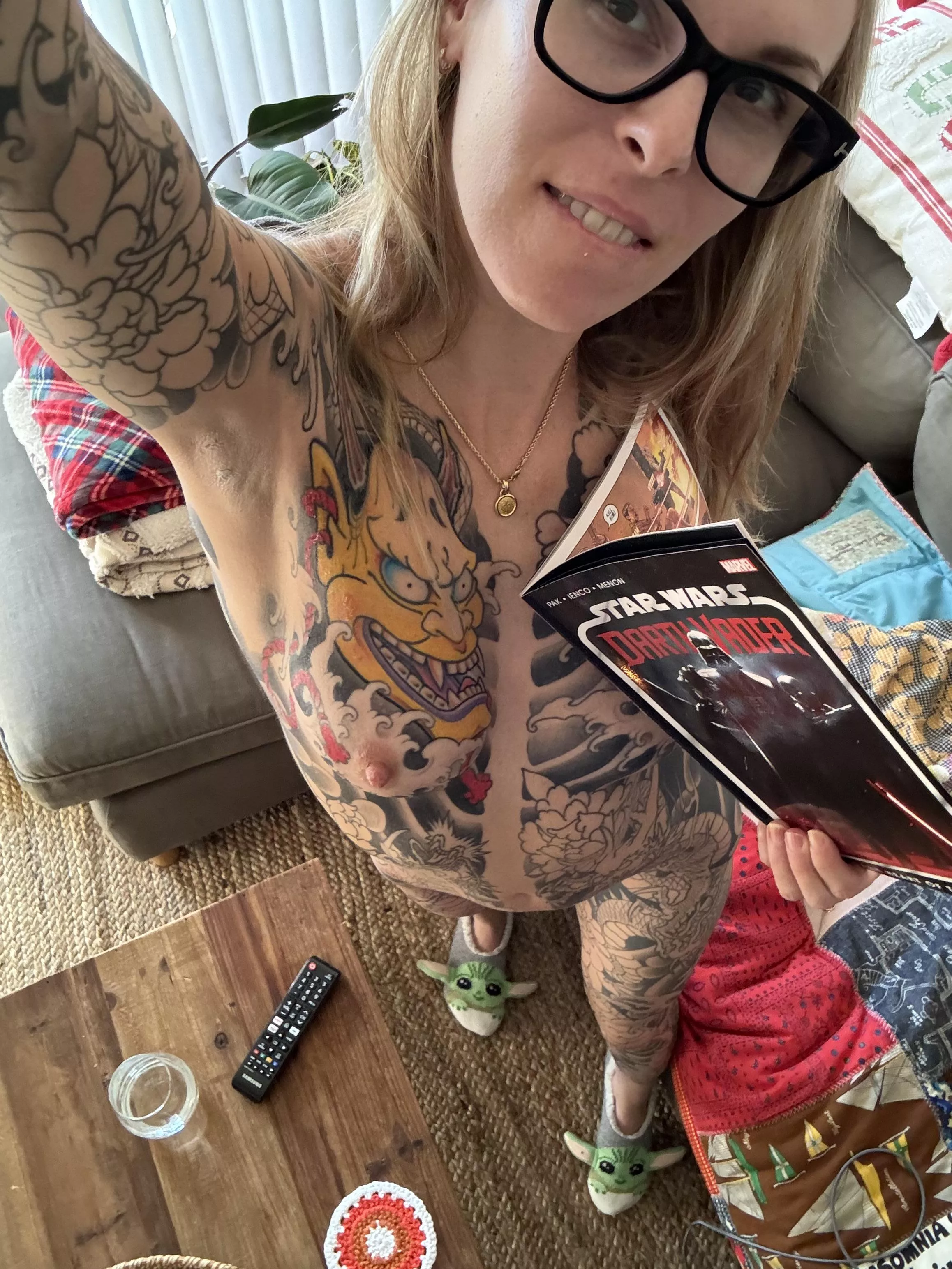 Star Wars comics in my yoda slippers [F] posted by kuzagirl