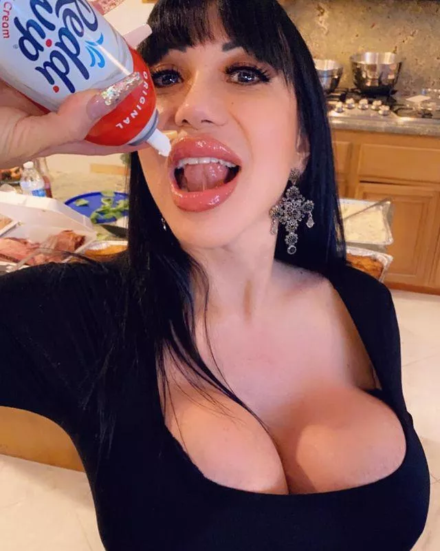 That sexy mouth was made to suck dick! posted by Fancy-Draw-5664